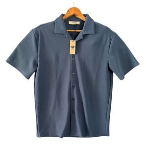 NWT COVE Men's Slate Blue Ribbed Short Sleeve Button Up Shirt Size M Relaxed Fit